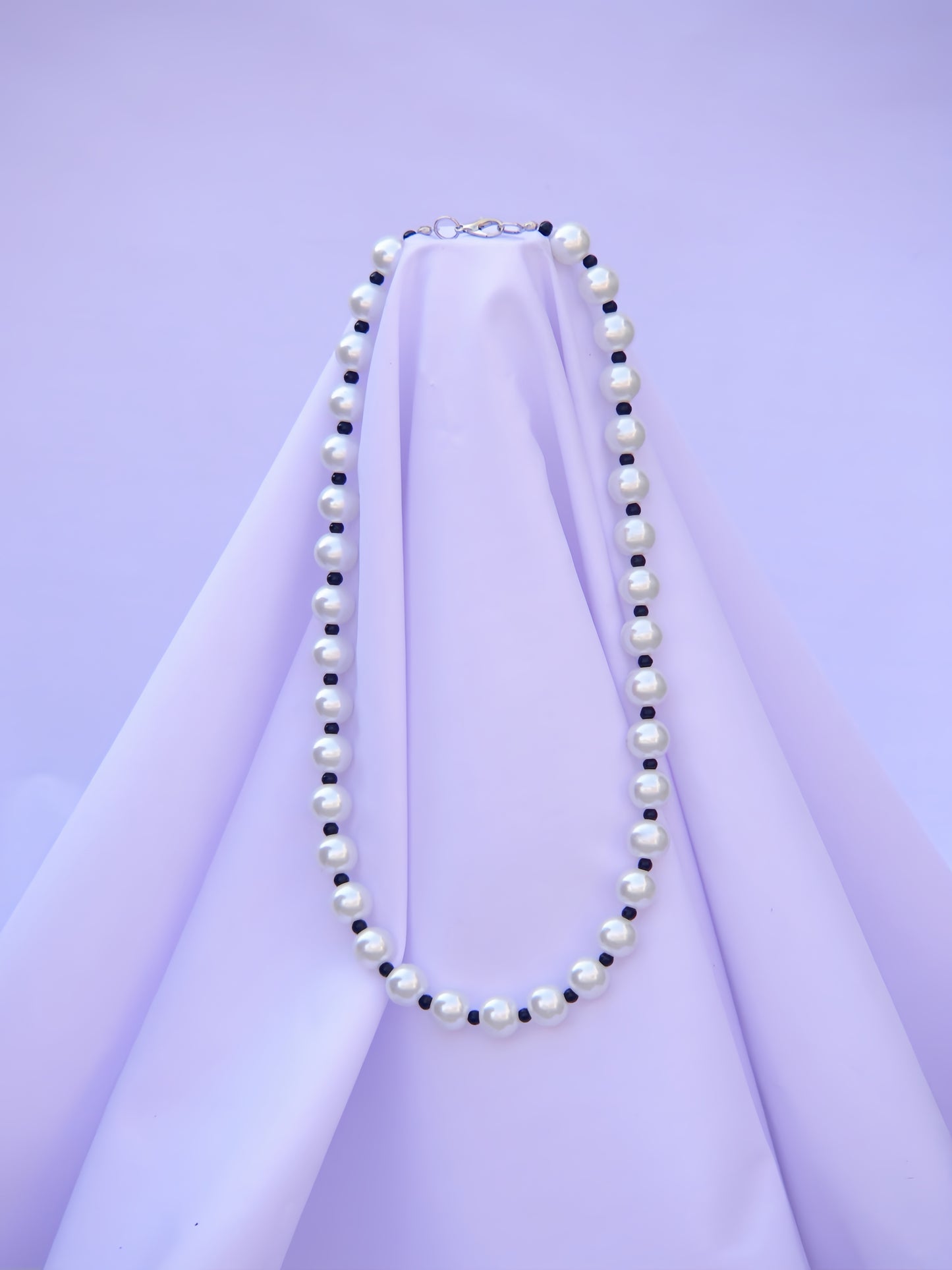 Bead Harmony Necklace (white)